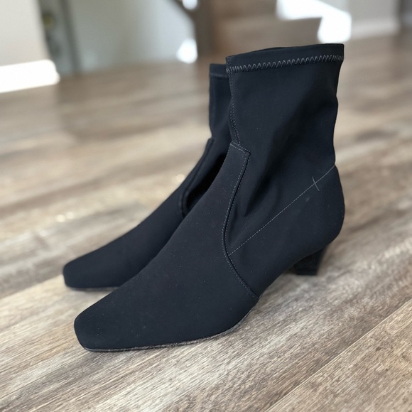 Donald J Pliner Sock Square Toe Pull-On Kitten Heel Sophia Boots - black - Picture 1 of 11